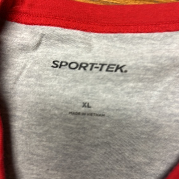 Like new!! Just a small town girl baseball tee, size xl - Picture 4 of 4